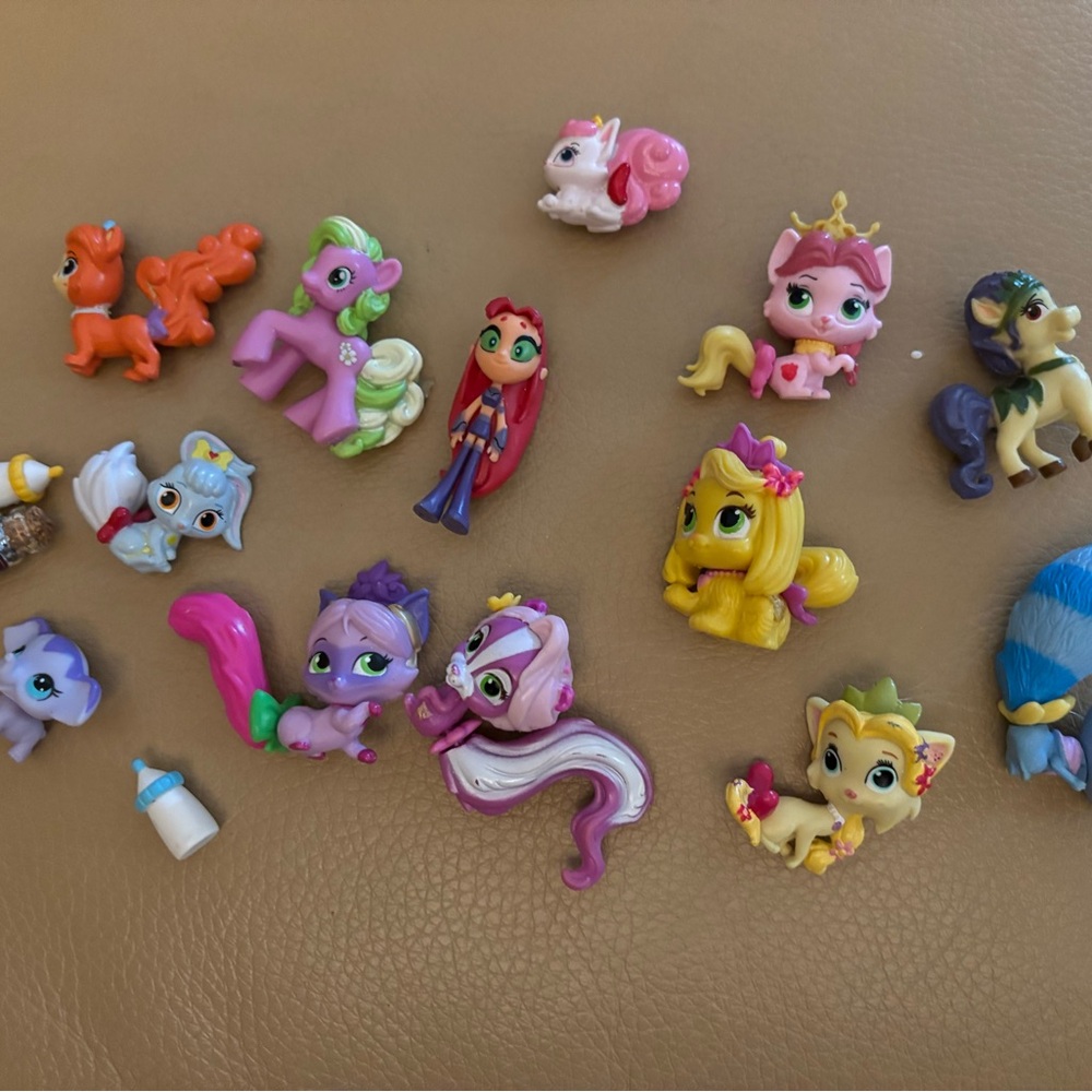 Disney Princess and Animal Figurine Set - Pink, Purple, Yellow